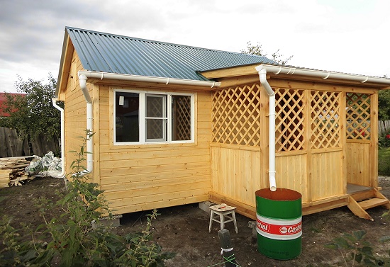 Садовый домик р-р 5x3 с крыльцом р-р 3x1,5 "Рассвет"