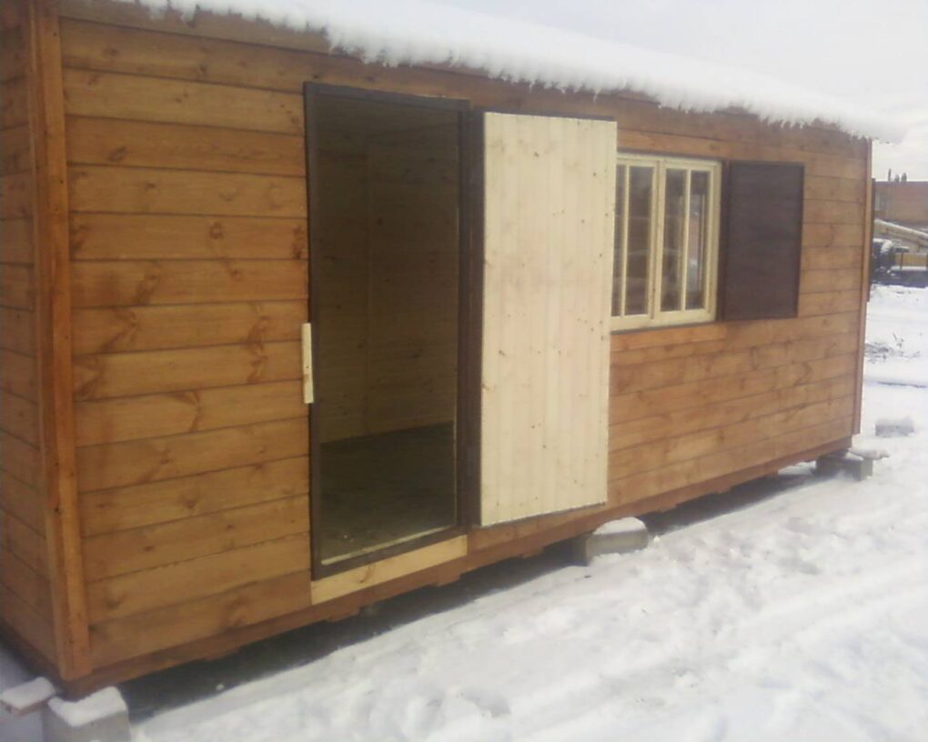 Бытовка р-р 6x2,45 с распашными ставнями, арт. 011 — изображение 7